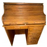 MEDIUM-SIZE VINTAGE OAK S-ROLL-TOP DESK