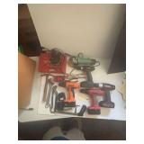 MISCELLANEOUS TOOL LOT: VISE GRIPS, PLIERS, 30MM / 12" CRESCENT WRENCH, HAMMER, SOLDERING KIT, ANGLE GRINDER, AND ASSORTED CORDLESS DRILLS; UNTESTED