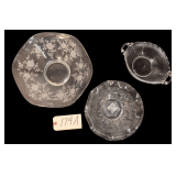 DANBURY MINT STATE QUARTER TABLE WITH MATCHING TABLETOP COVER; QUARTERS APPEAR COMPLETE, SOME DISPLACED