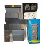 ASSORTED SHARPENING STONES TO INCLUDE DIAMOND LIFE 3-PIECE SHARPENING STONE SET, DIAMOND LIFE HONE KNIFE BLADE SHARPENER, & ASSORTED BENCH STONES
