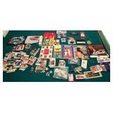 LOT OF ASSORTED SUNDRIES TO INCLUDE DALE MURPHY AND STEVE SAX STARTING LINEUP FIGURINES, 1975 BRAVES SCOREBOOK, UNIV. TENNESSEE FOOTBALL 2001 MAGAZINE, ASSORTED SPORTS CARDS, MILB TN SMOKIES TEE SHIRT