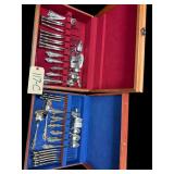2 BOXES OF ONEIDA DISTINCTION DELUXE FLATWARE: FORKS, SPOONS, KNIVES, SERVING PIECES, SEAFOOD FORKS