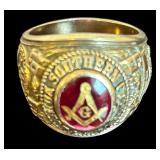 10K GOLD FLORIDA SOUTHERN 1962 CLASS RING WITH MASONIC EMBLEM ON RUBY STONE, SIZE 10, 18.3 GRAMS TOTAL