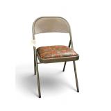 4 METAL FOLDING CHAIRS W/ METALLIC FOLDING TABLE