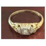 ANTIQUE / VINTAGE 10K YELLOW GOLD ENGAGEMENT RING FEATURING A GEOMETRIC, SQUARE-TOPPED ILLUSION SETTING WITH A SMALL CENTRAL DIAMOND TYPE STONE AND ACCENT SIDE STONES, REMINISCENT OF DESIGNS FROM THE 