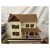 Country Manor Dollhouse-w/accessories and paperwok