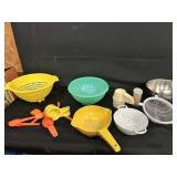 Tupperware Lot