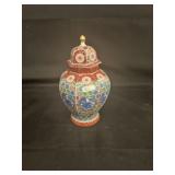 Japanese Imari style lidded ginger jar