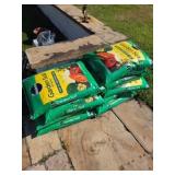 12 Bags Miracle Gro Garden Soil