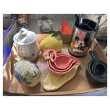 Measuring Cups/Spoon Rest/More