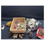 Box Lot-Bird Clips/Floral and more
