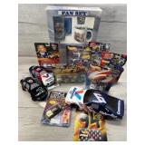 NASCAR COLLECTIBLES MARK MARTIN HOT WHEELS