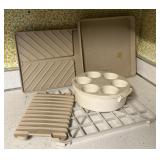 VINTAGE MICROWAVE COOKWARE ANCHOR HOCKING