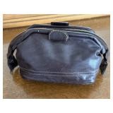 LEATHER ZIP JEWELRY TRAVEL POUCH W VELVET LINING