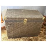 VINTAGE WOOD STORAGE TRUNK TOY BOX