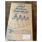 1988 WEDDING GOWN SZ 8 & FASCINATOR HAT