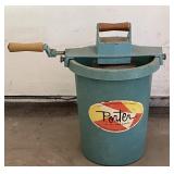 VINTAGE SEARS PORTER 4 QUART ICE CREAM MAKER