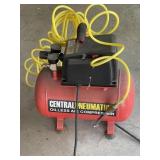 CENTRAL PNEUMATIC 3 GAL OILLESS AIR COMPRESSOR