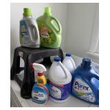 RUBBERMAID STEP STOOL & LAUNDRY DETERGENTS