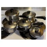 REVERE WARE COPPER BOTTOM SAUCE PANS W LIDS