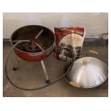 VINTAGE CHARCOAL KETTLE GRILL WOK BRIQUETTES