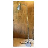 VINTAGE FLOOR LAMP WORKS!