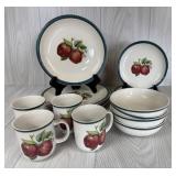 CASUALS BY CHINA PEARL 16 PC DINNERWARE SET