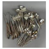 ASSORTED COMMUNITY SILVER PLATE FLATWARE