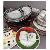ASSORTED CHRISTMAS DISHWARE MINI LOAF PANS