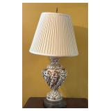 VINTAGE CAPODIMONTE STYLE TABLE LAMP W CHERUBS