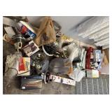 JACKPOT LOT!  HOME & HARDWARE LIGHT BULBS CANDLES