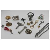 KEYCHAINS PENDANTS SKELETON KEYS