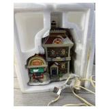 VINTAGE CAROLE TOWNE COLLECTIBLE VILLAGE SHOP