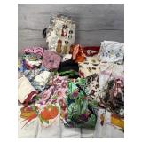 ASSORTED KITCHEN LINENS & APRONS