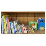 ASSORTED CHILDRENS BOOKS & CDS