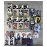 ASSORTED SPORTS TRADING CARDS NHL