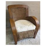 VINTAGE PIER 1 SEAGRASS & WOOD LOUNGE CHAIR