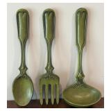 VINTAGE ARNELS CERAMIC WALL HANGING UTENSILS