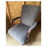 VINTAGE PLATFORM ROCKING CHAIR
