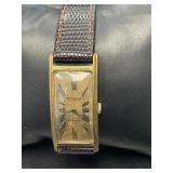 Accurist 21 Jewel Vintage Curvex Watch