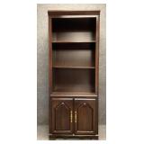 Bookcase/Cabinet