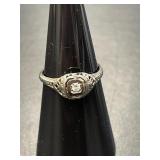 18 KT WG Vintage Diamond Filigree Ring