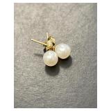 14 KT Pearl Studs