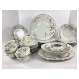43 Piece Dinnerware Set