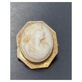 10 KT Vintage Cameo Pin Brooch Pendant
