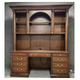 Sligh Furn Traditional Bookcase and Hutch