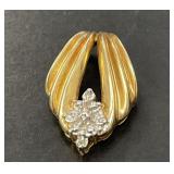 10 KT Diamond Pendant