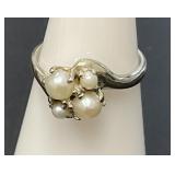 10 KT Pearl Ring