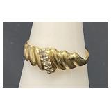 14 KT Ladies Diamond Swirl Band
