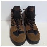 Nike Yosemite Brown and Black Boots